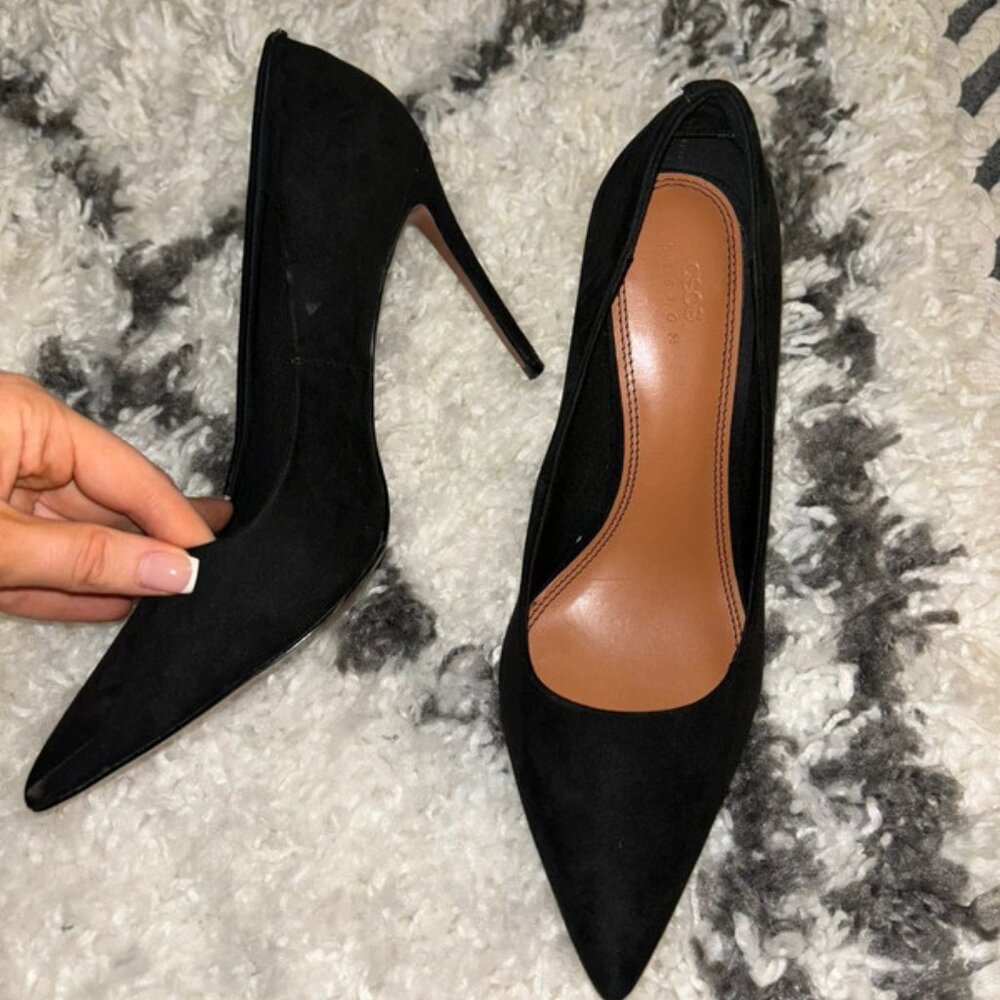 Black Stilettos